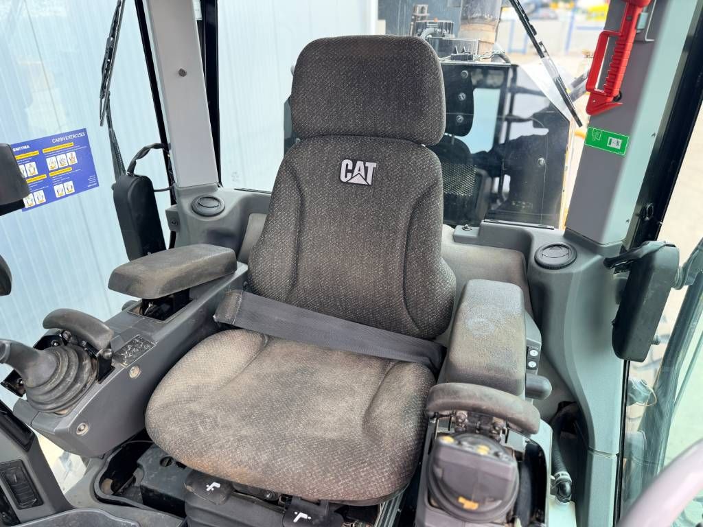 CAT 140M3