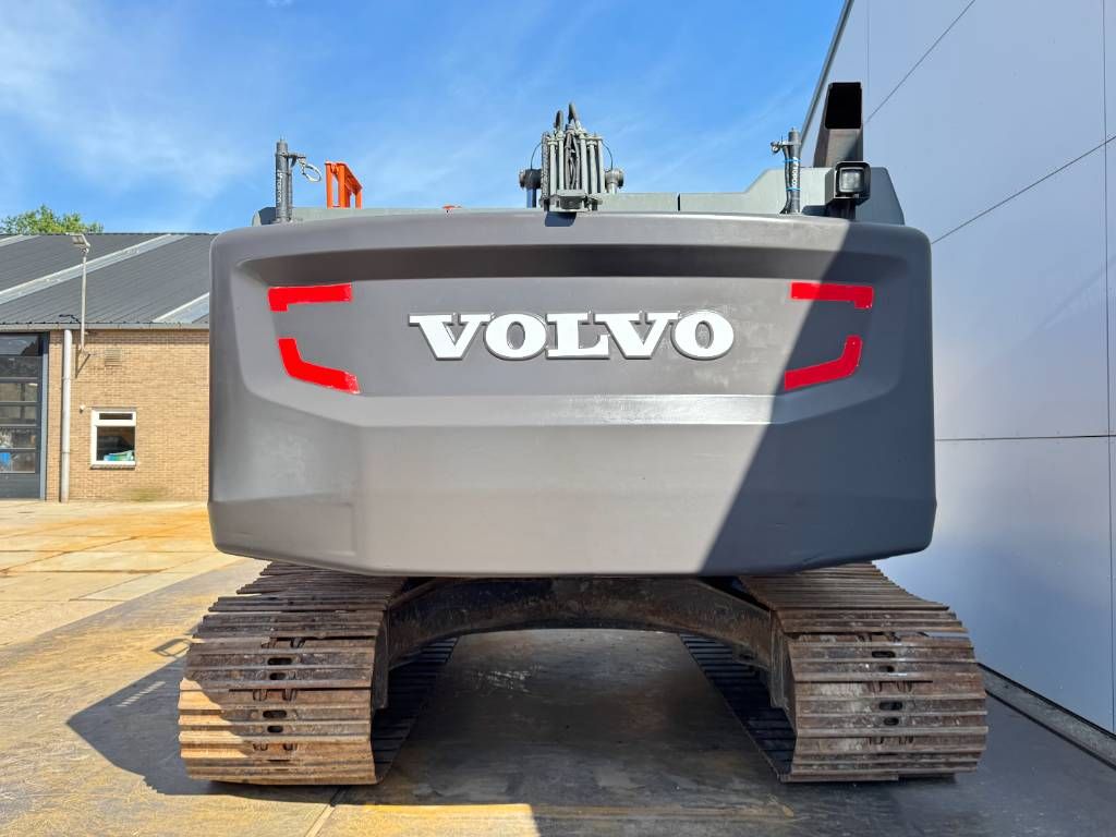 Volvo EC250EL - Hammer Lines / Quick Coupler