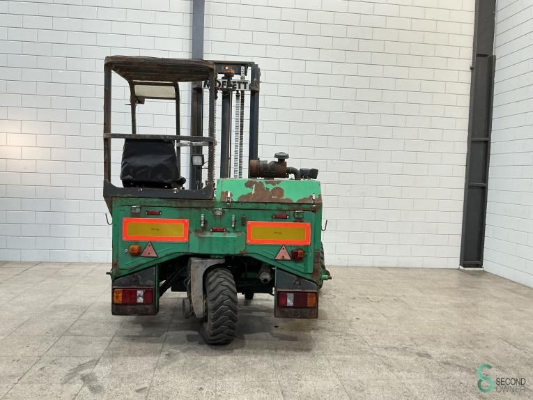 Gabelstapler Diesel Moffett M7 3003W 4W 2003