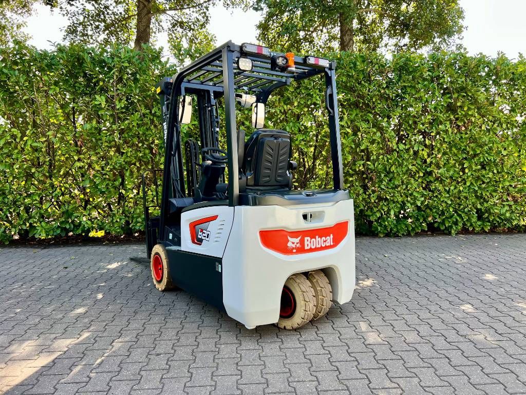 Bobcat B20 T-7 Plus