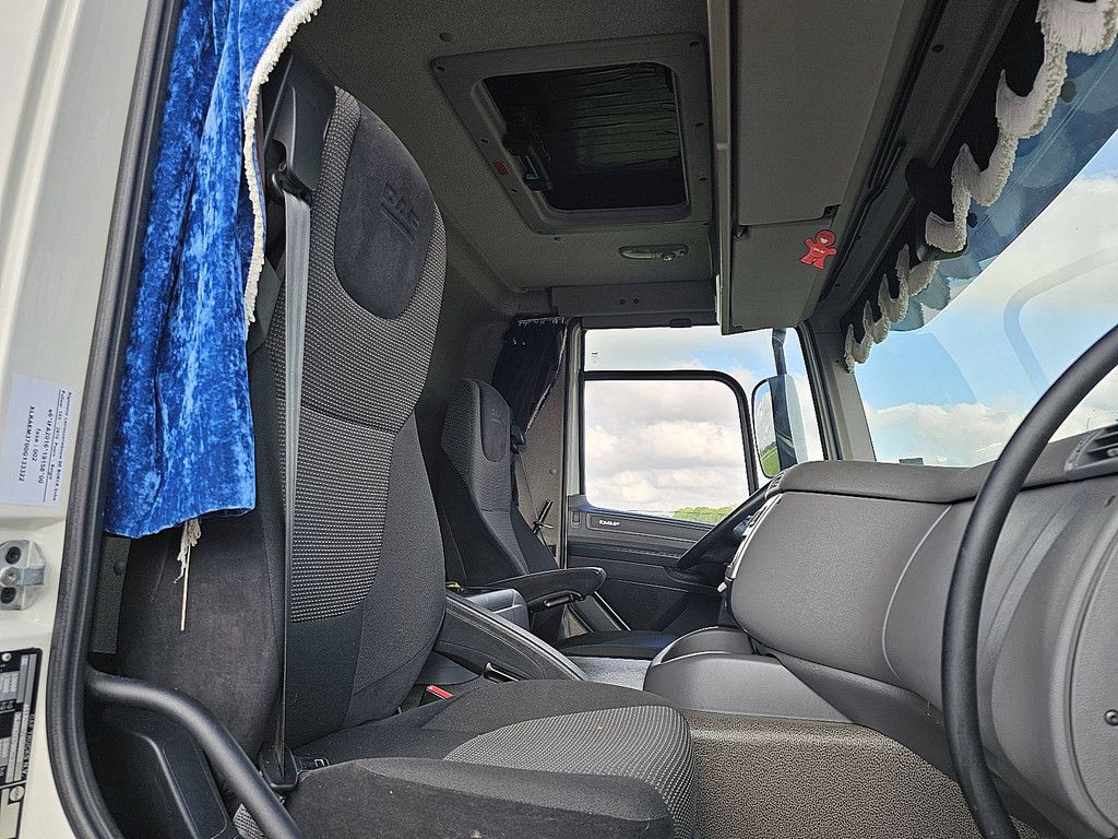 DAF CF 320