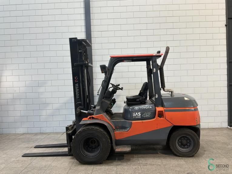 Forklifts Diesel Toyota 42-7 FD 40 2008