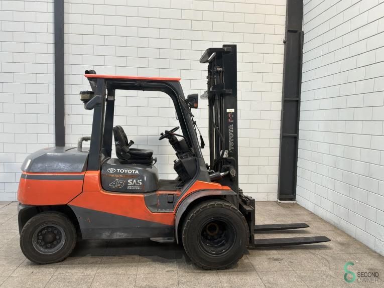 Forklifts Diesel Toyota 42-7 FD 40 2008