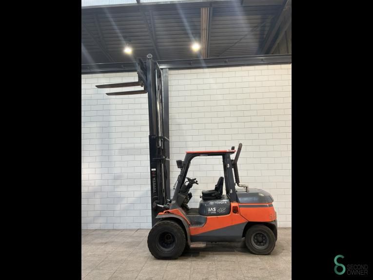Forklifts Diesel Toyota 42-7 FD 40 2008