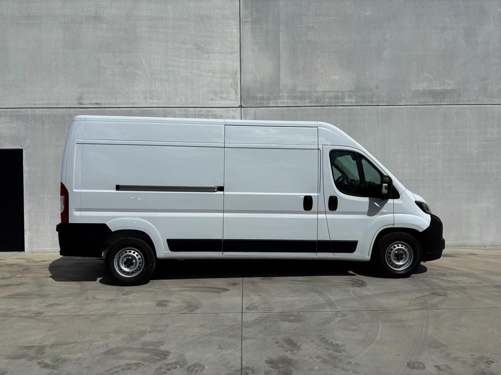 2026 Peugeot Boxer L3H2 Transporter