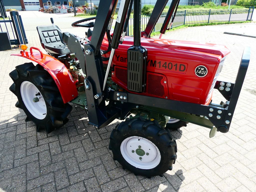Yanmar YM1401 4wd / 421 Draaiuren / Voorlader