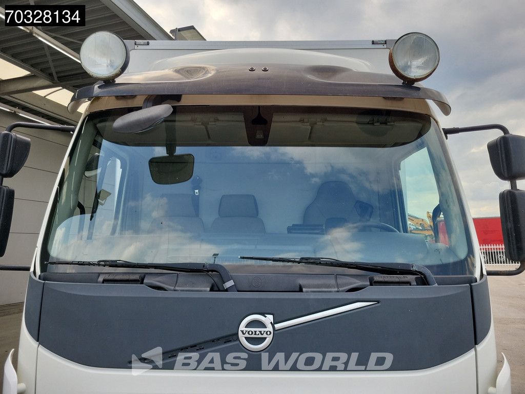 Volvo FL FL 210 4X2 12t Automatic Tailgate Euro 6