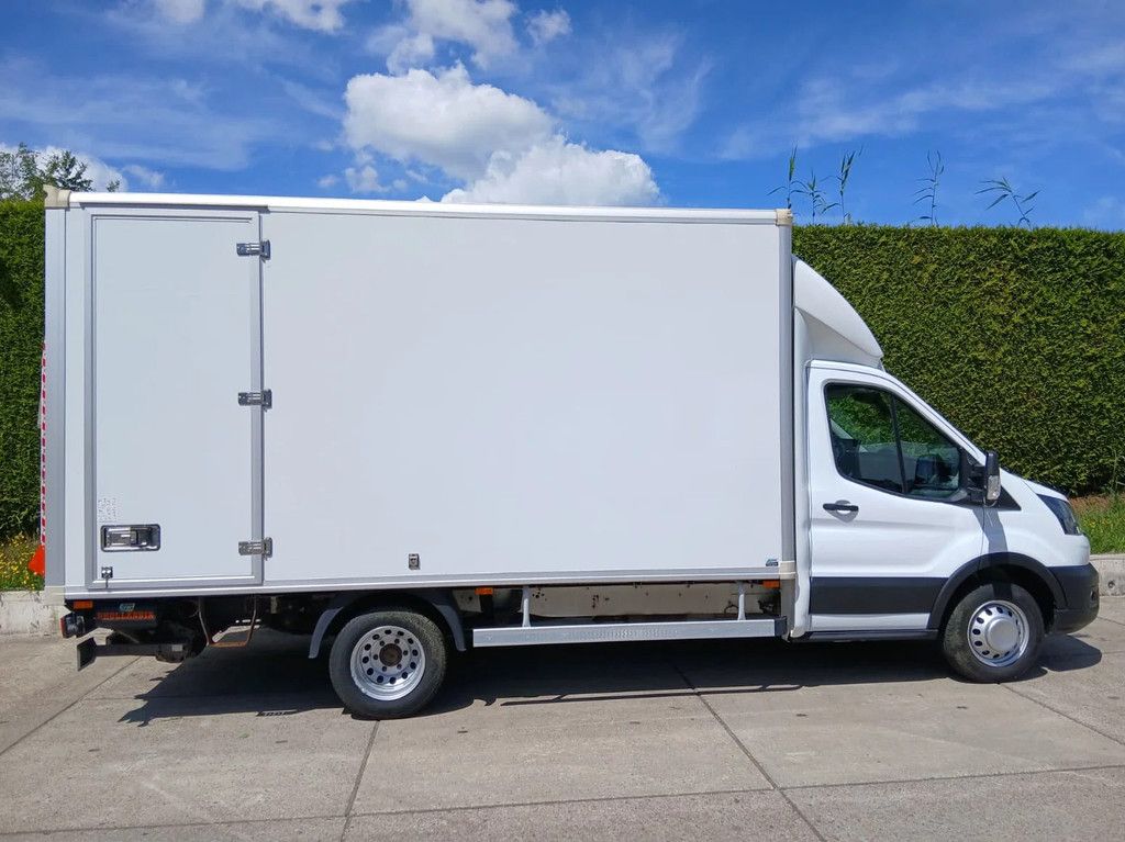 Ford Transit bakwagen 4,3 m.