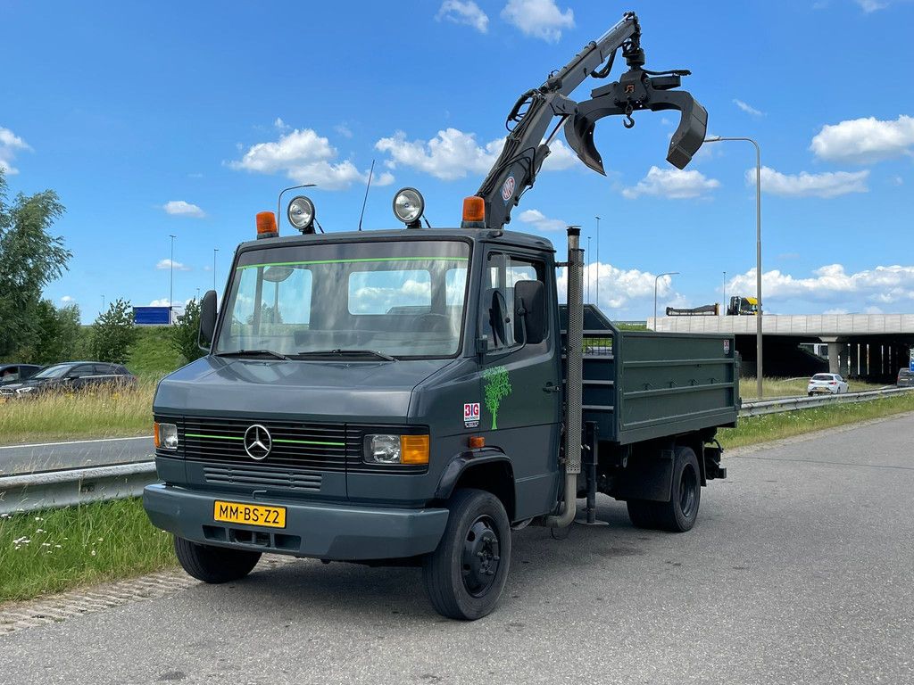 MercedesBenz 4x2 809D