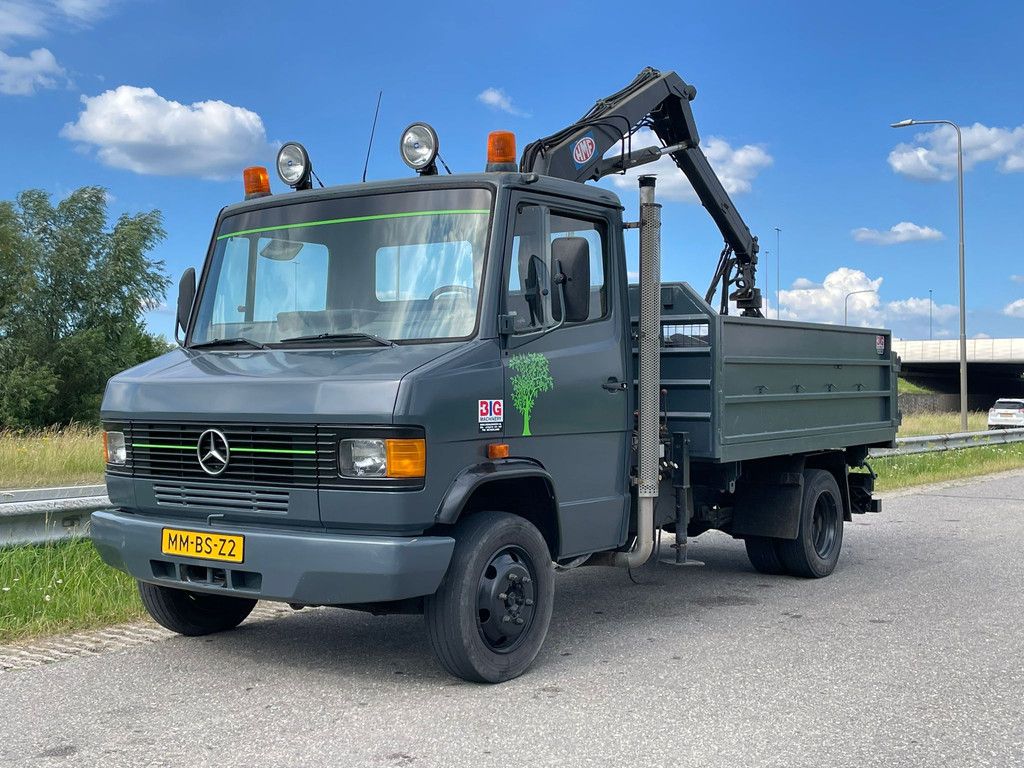 MercedesBenz 4x2 809D