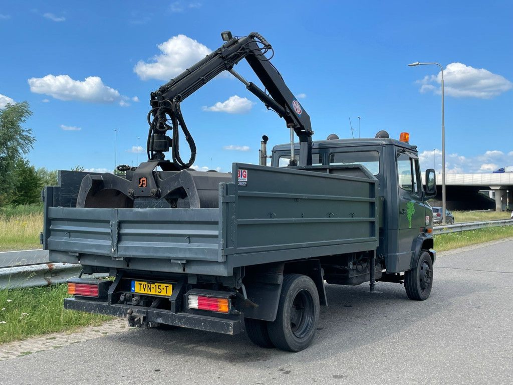 MercedesBenz 4x2 809D