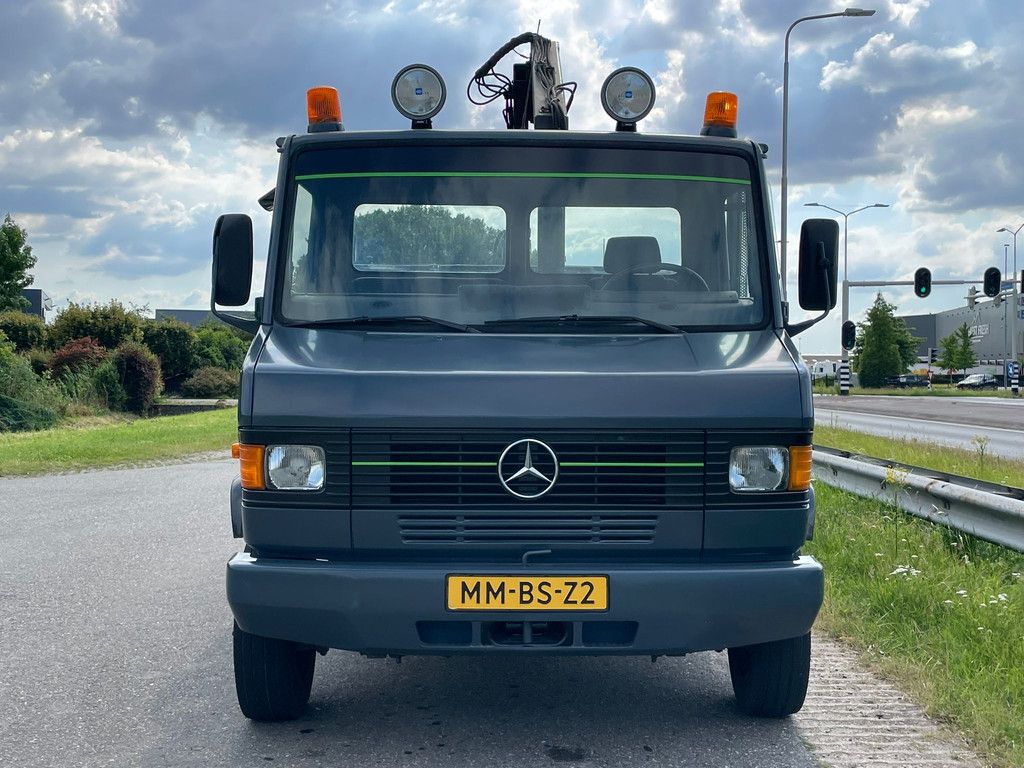 MercedesBenz 4x2 809D
