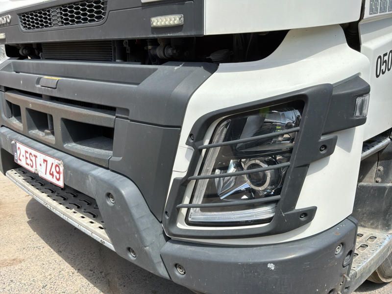 2017er Volvo FM-Lkw mit Containerhaken