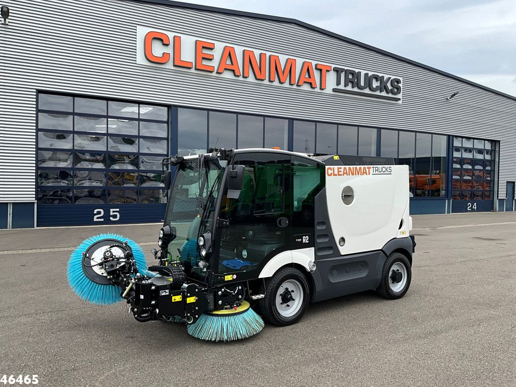 Mathieu MC 210 Azura Flex Euro 6 with 3-rd brush