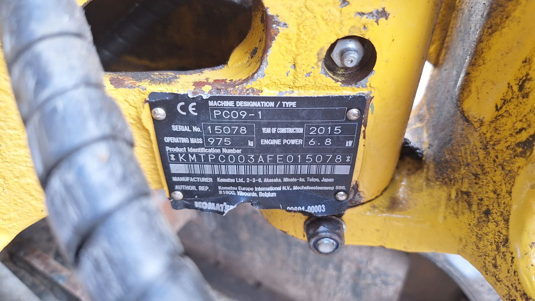Minigraver Komatsu PC09 2015)