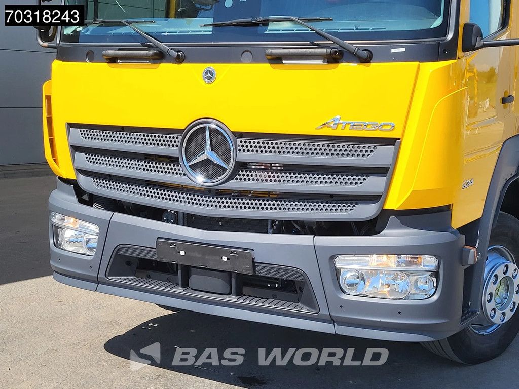 Mercedes Atego Atego 1524 4X2 16tonner Thermo King T-1200R 1500kg Zepro Ladebordwand Euro 6