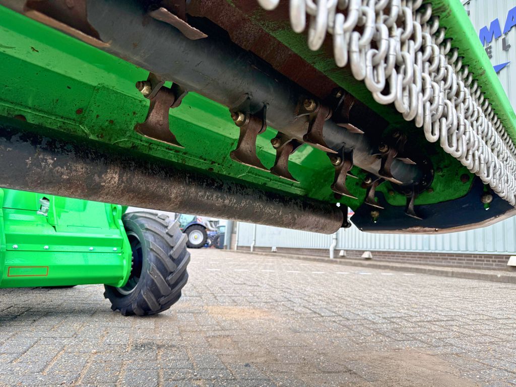 Avant Klepelmaaier 1500