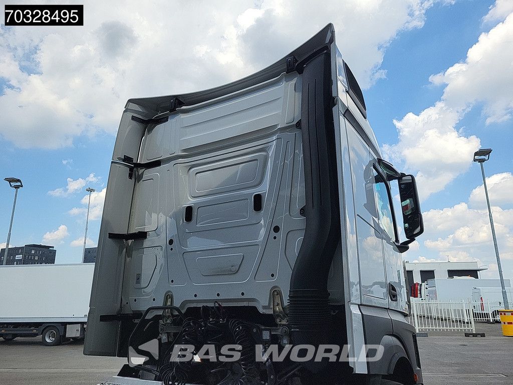 Mercedes Actros 1845 4X2 Retarder Standklima ACC Navi
