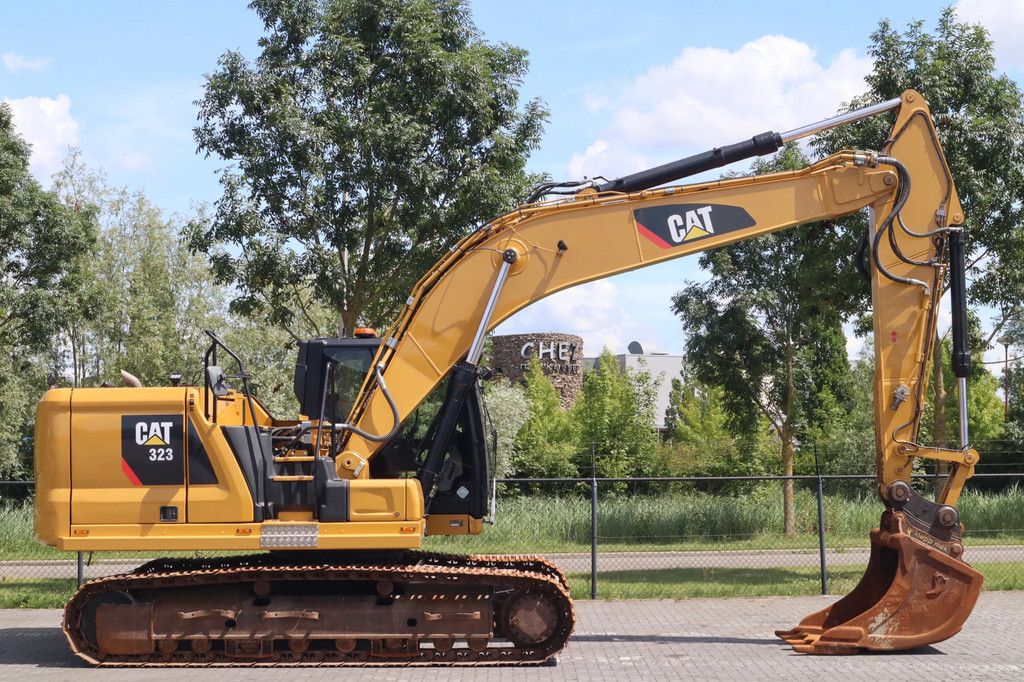 Caterpillar 323 07A | QUICK COUPLER | BUCKET