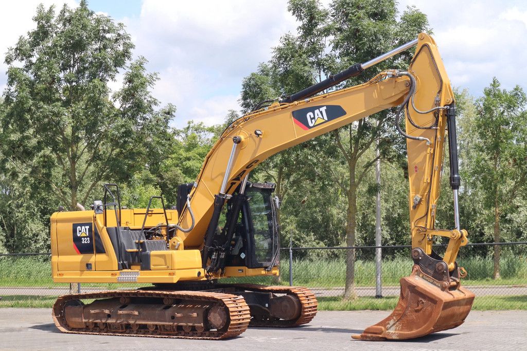 Caterpillar 323 07A | QUICK COUPLER | BUCKET