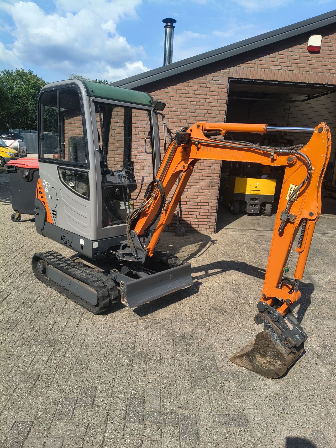 Hitachi zx18 1900 kg