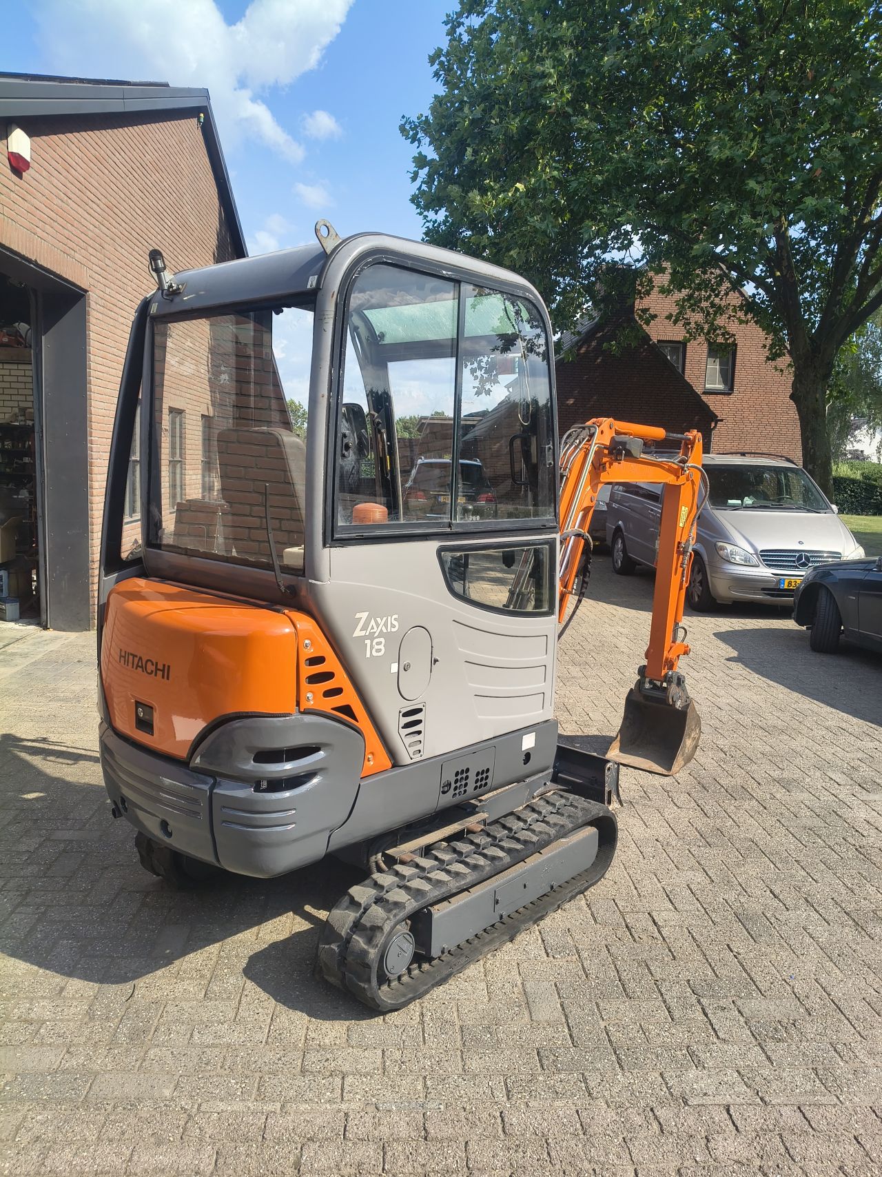 Hitachi zx18 1900 kg