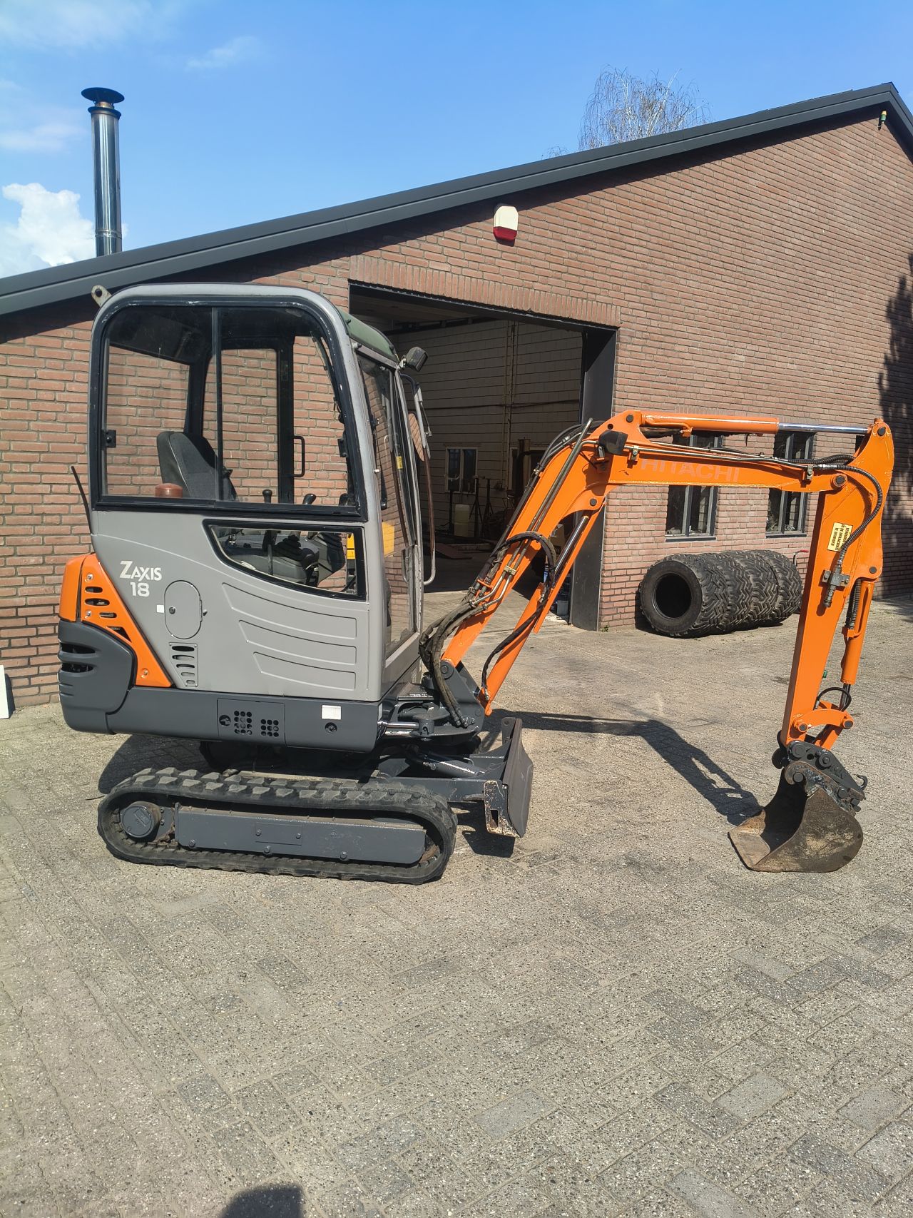 Hitachi zx18 1900 kg