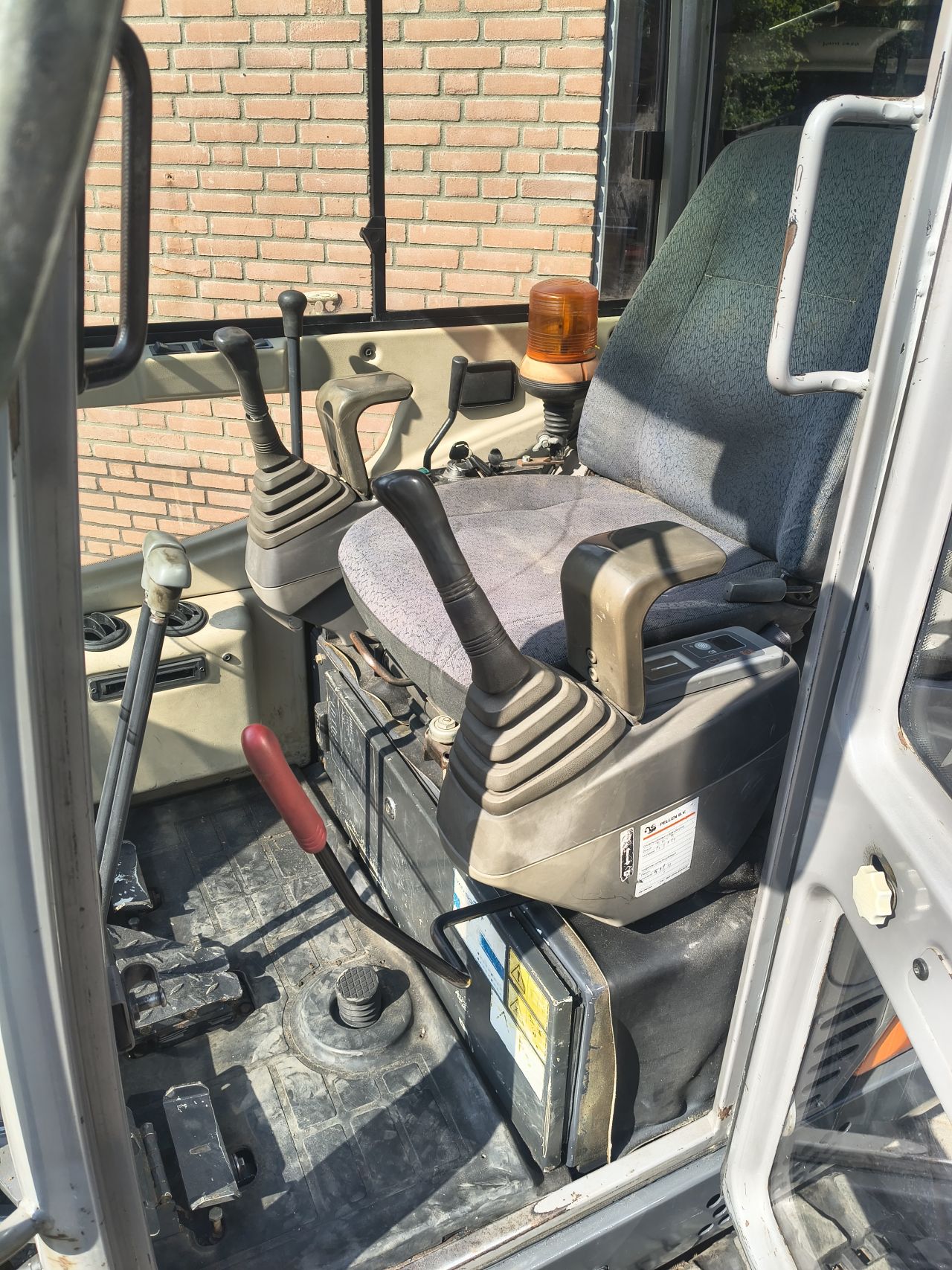 Hitachi zx18 1900 kg