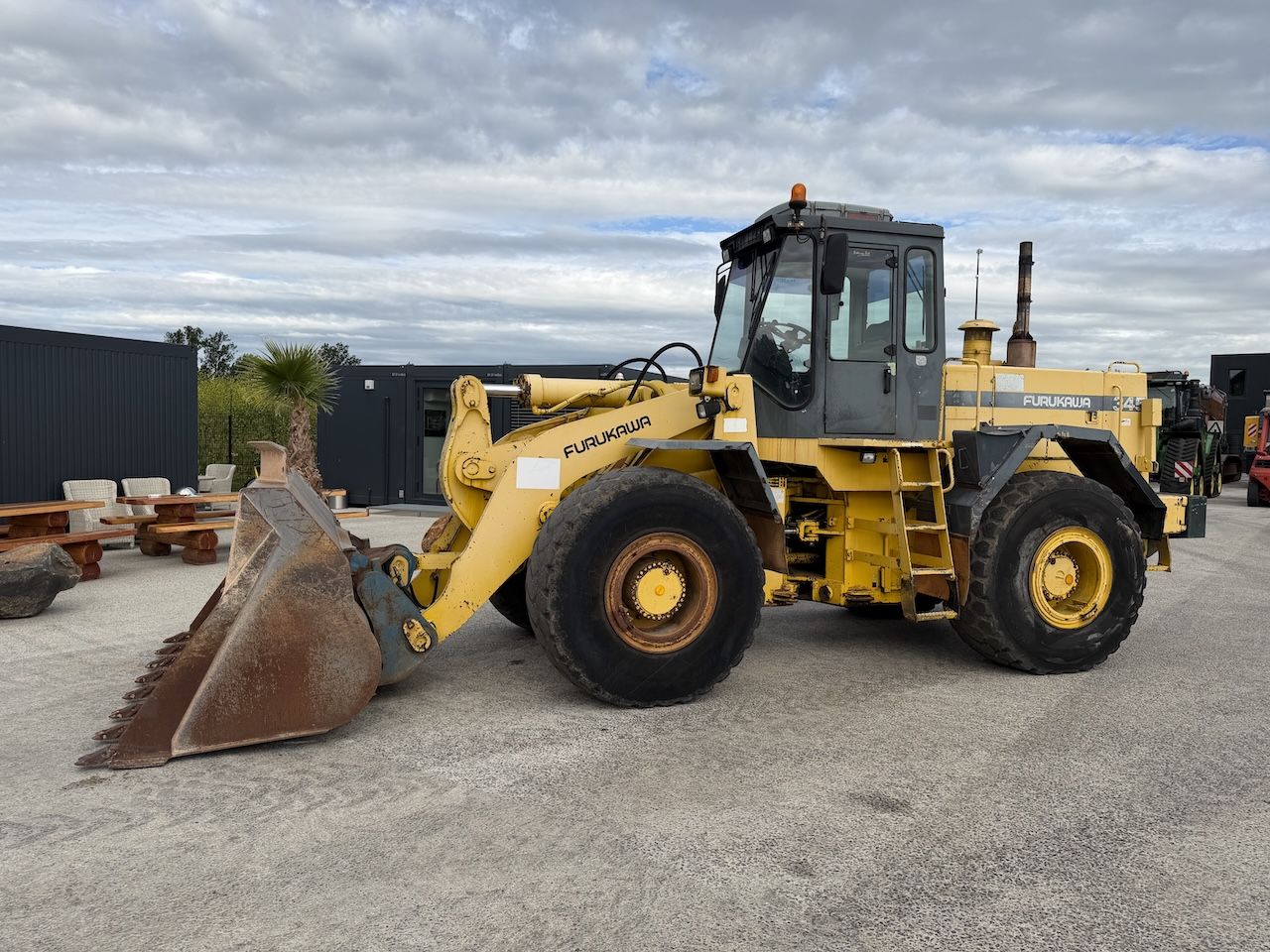 Furukawa 345 Shovel met weeg installatie