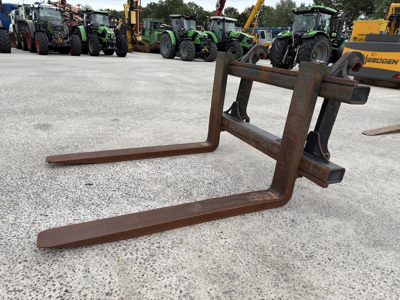 Palletvorken 150cm x 150cm ex Volvo L90H verstelbaar
