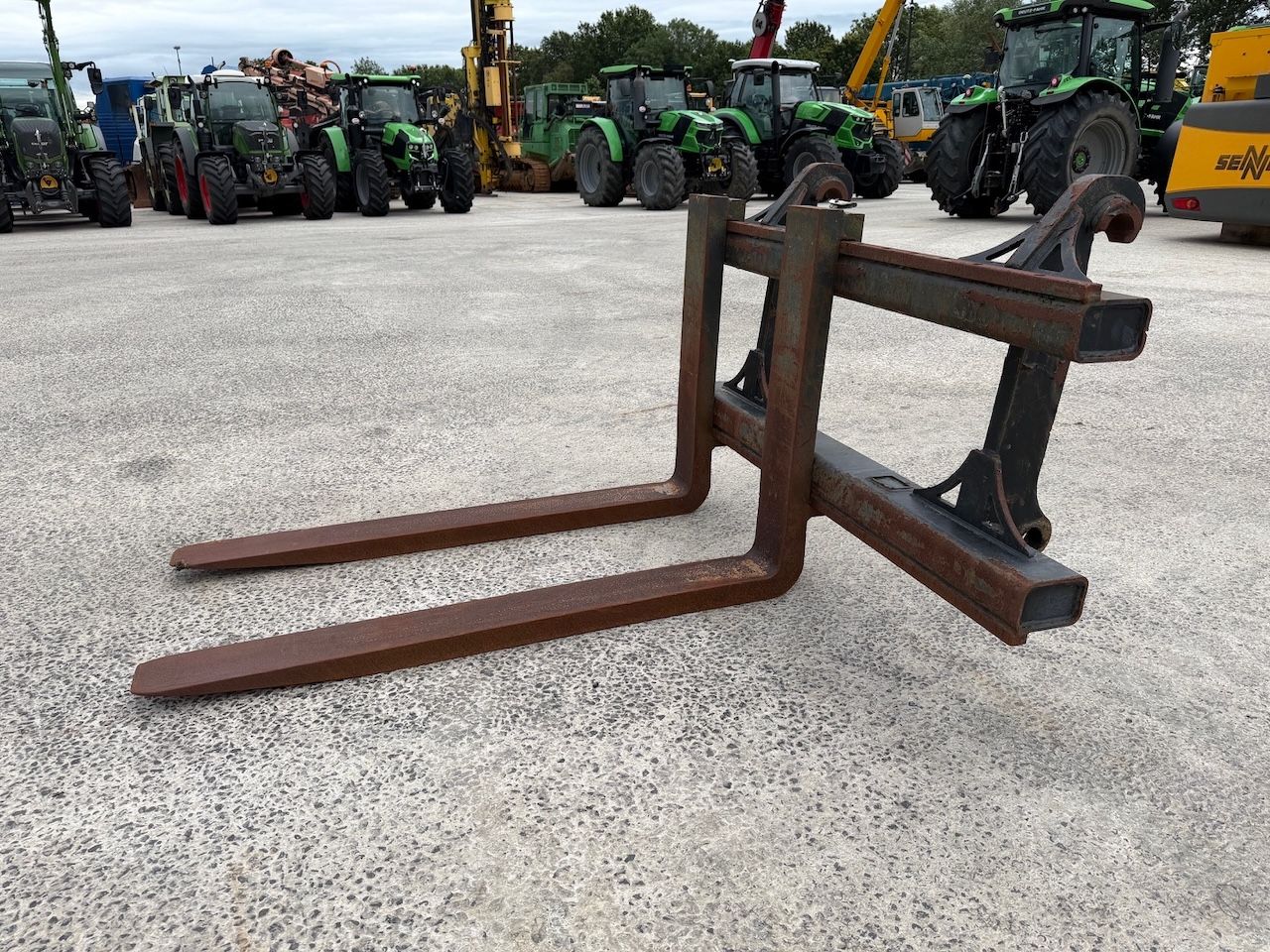 Palletvorken 150cm x 150cm ex Volvo L90H verstelbaar