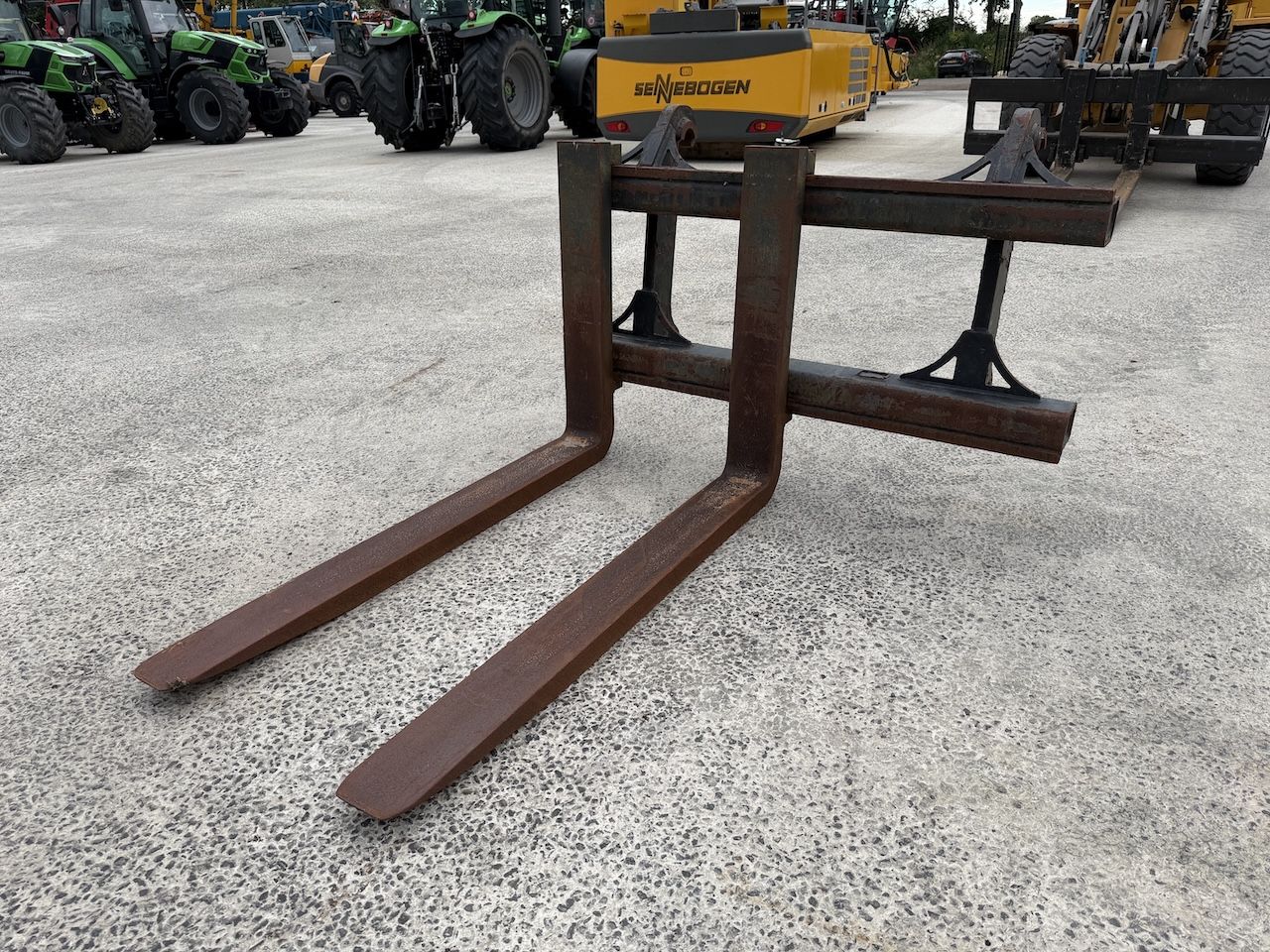 Palletvorken 150cm x 150cm ex Volvo L90H verstelbaar