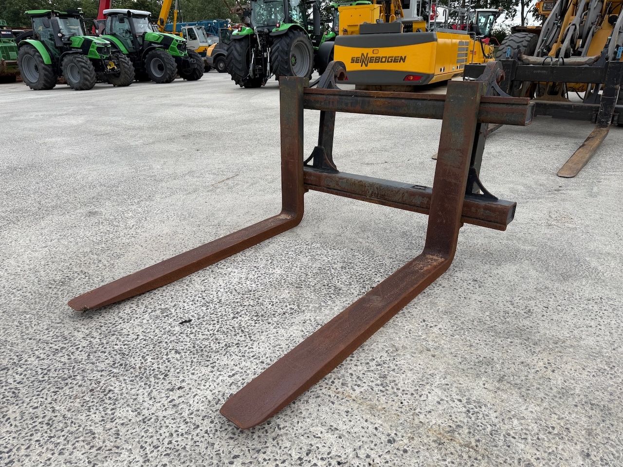 Palletvorken 150cm x 150cm ex Volvo L90H verstelbaar