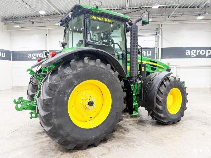 John Deere 7830