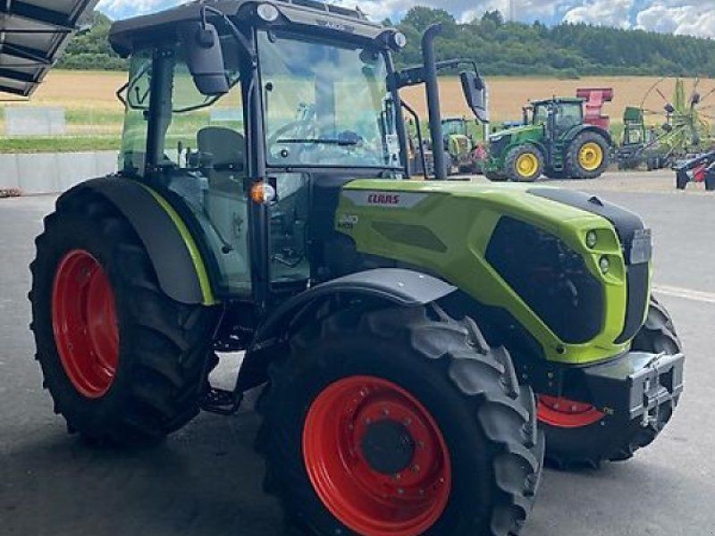 Claas Axos 240 Advanced schlepper