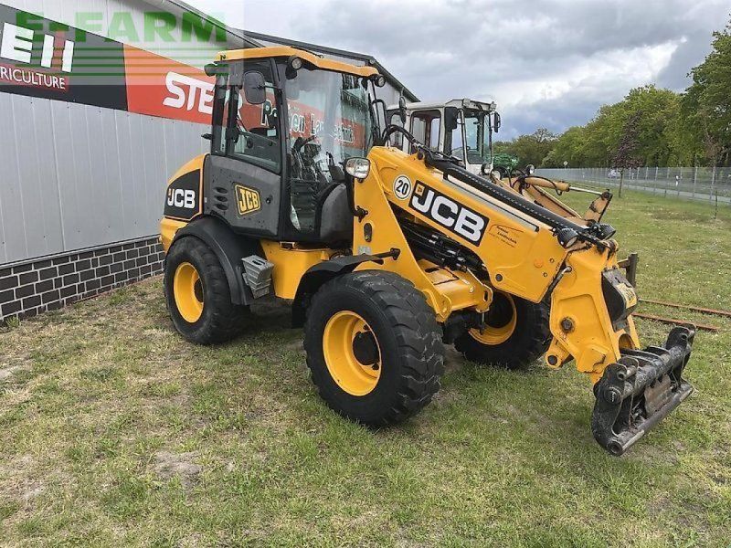 JCB tm 220 agri