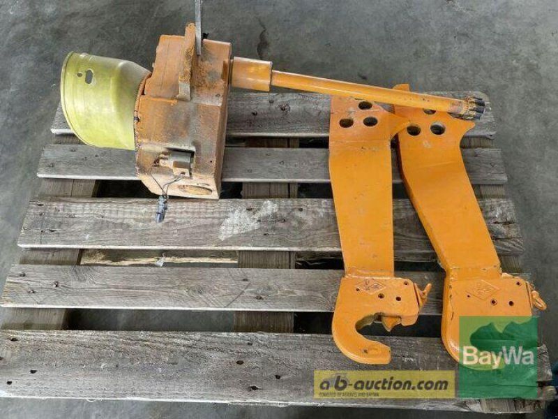 John Deere 6230