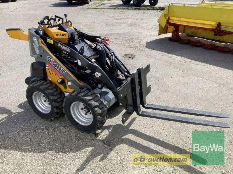 Giant GS900