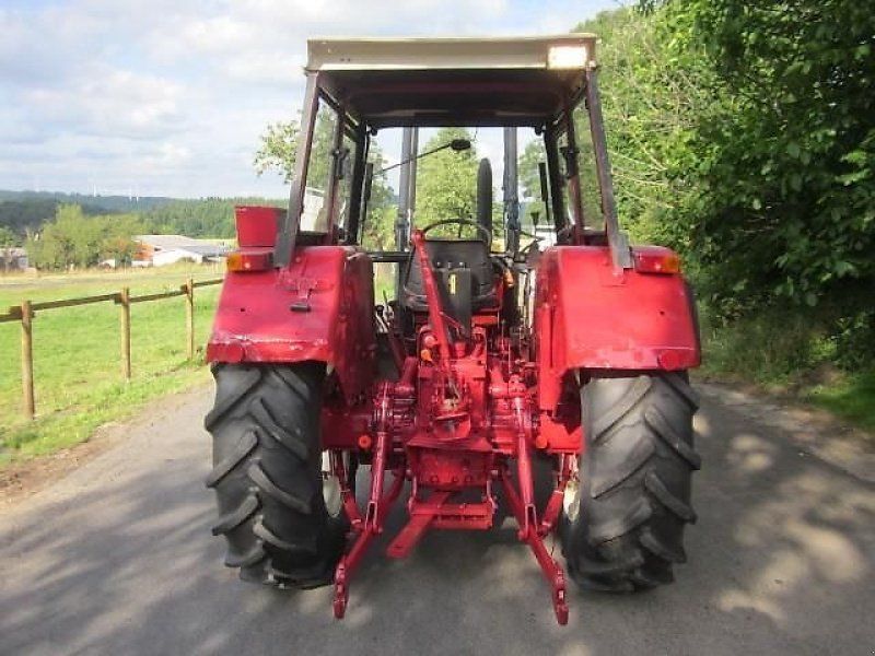 IHC 743