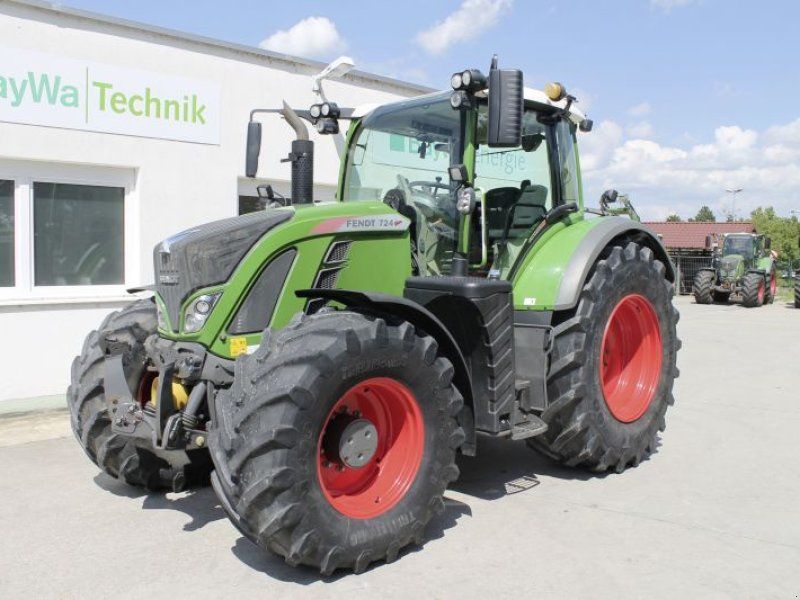 Fendt 724 VARIO S4 PROFI PLUS