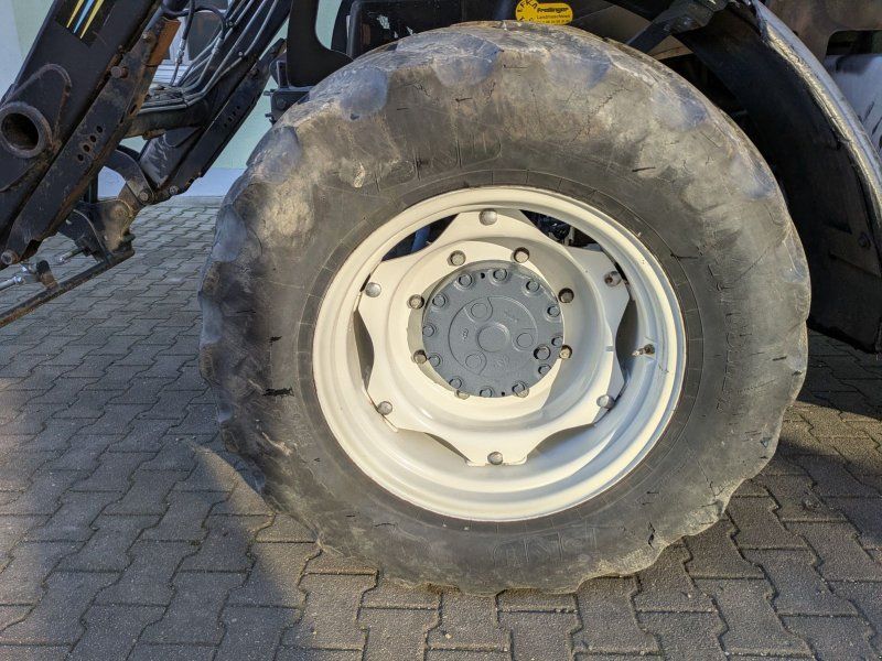 New Holland TL 100