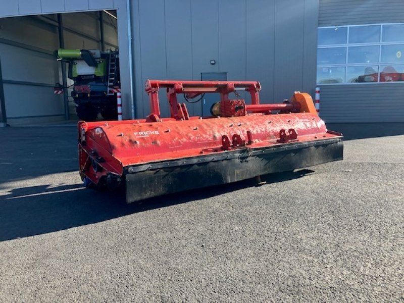Dücker UM 30