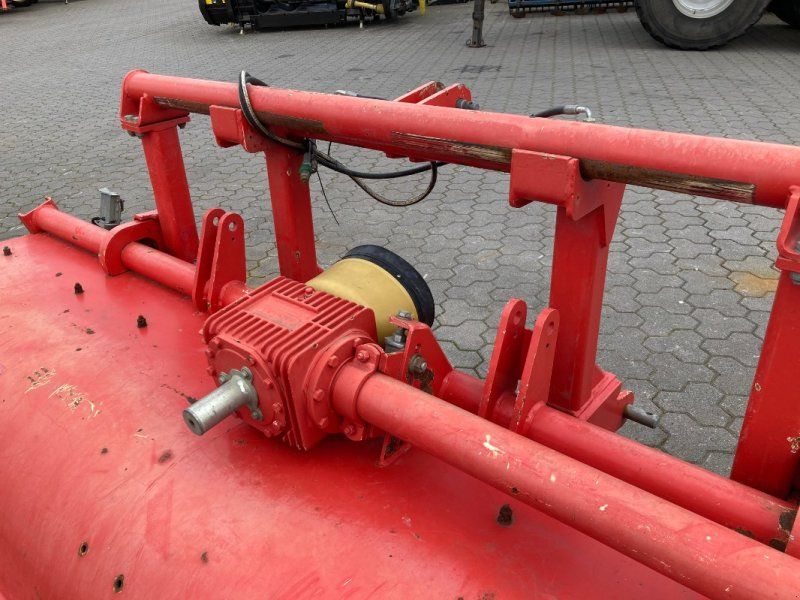 Dücker UM 30 FV