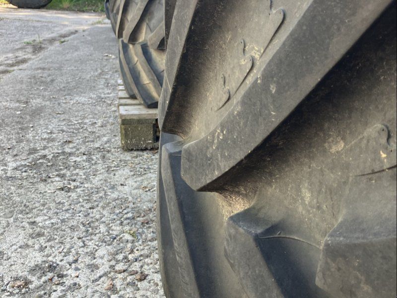 BKT 540/65R30