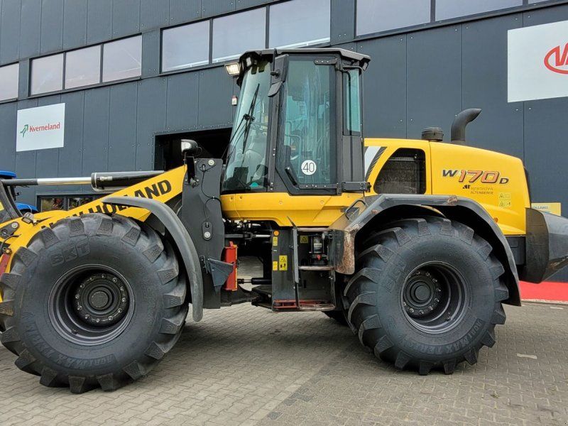 New Holland W170D