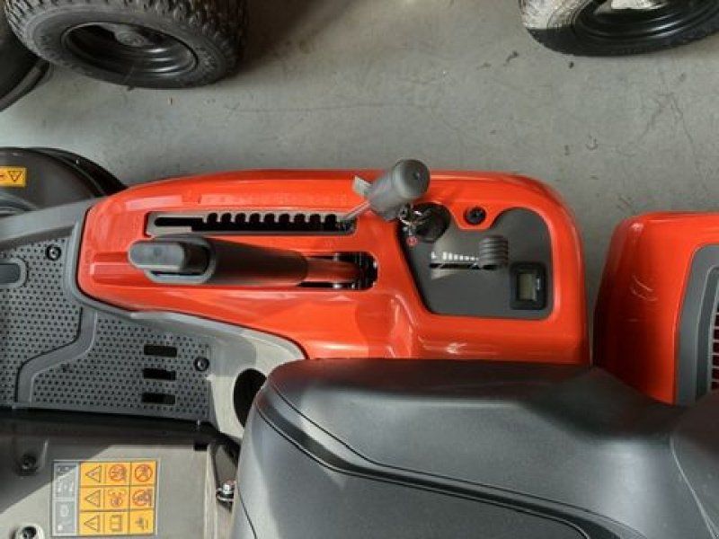 Husqvarna Rider R216 Ts AWD Mähdeck Combi 103cm