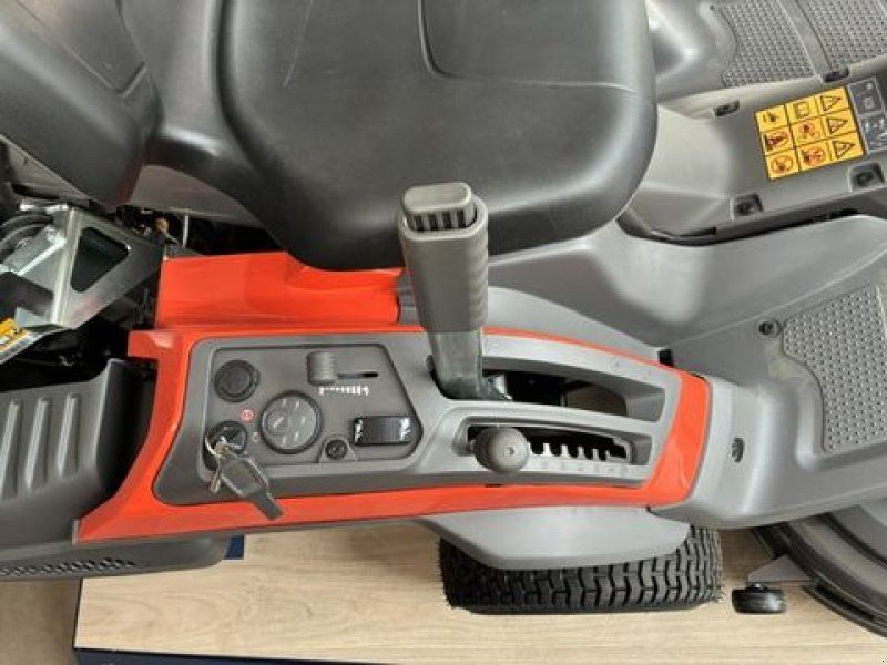 Husqvarna Rider R320Ts AWD  Mähdeck Combi 112cm
