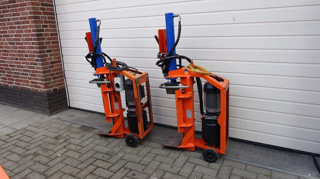 2x Baldor A9 kloofmachine Nieuwe Hydrauliek cilinder