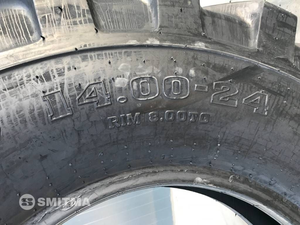 Magna 1400 x 24