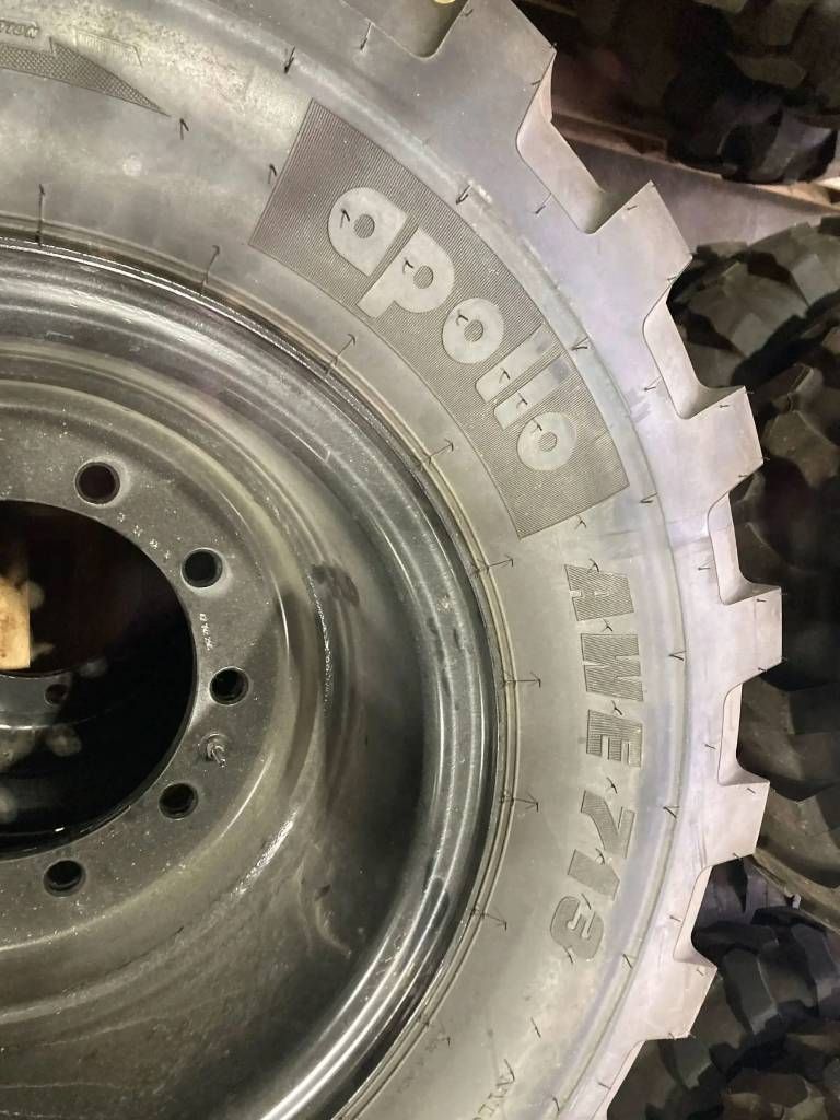 Apollo 1000 x 20 Set / 10.00 x 20: 4x2 Tyres